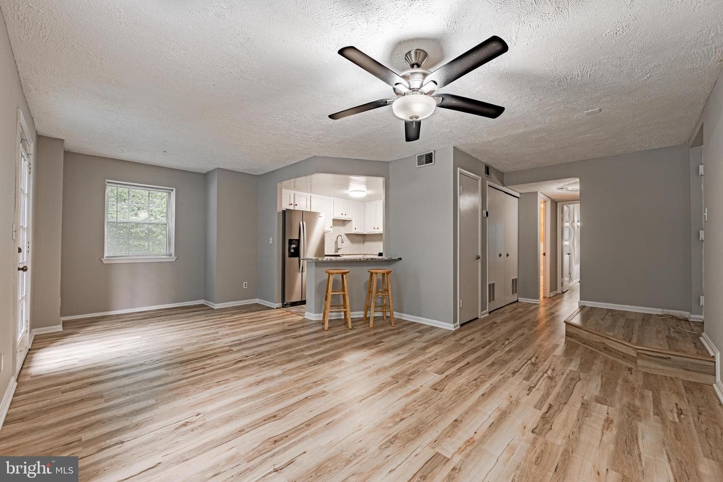 602 Newbridge Court #602 photo 6