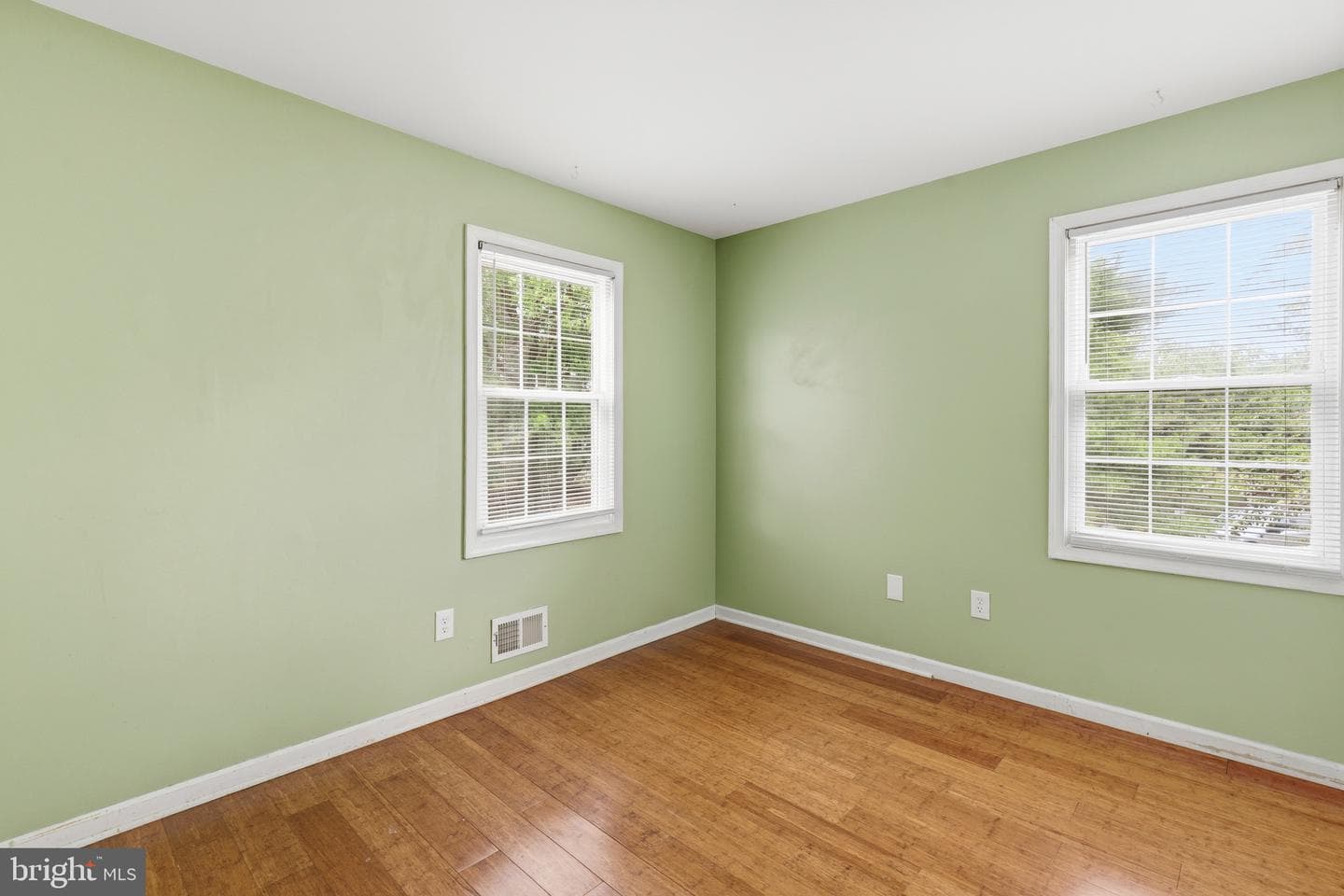 8 Georgetown Court #1-8 photo 16