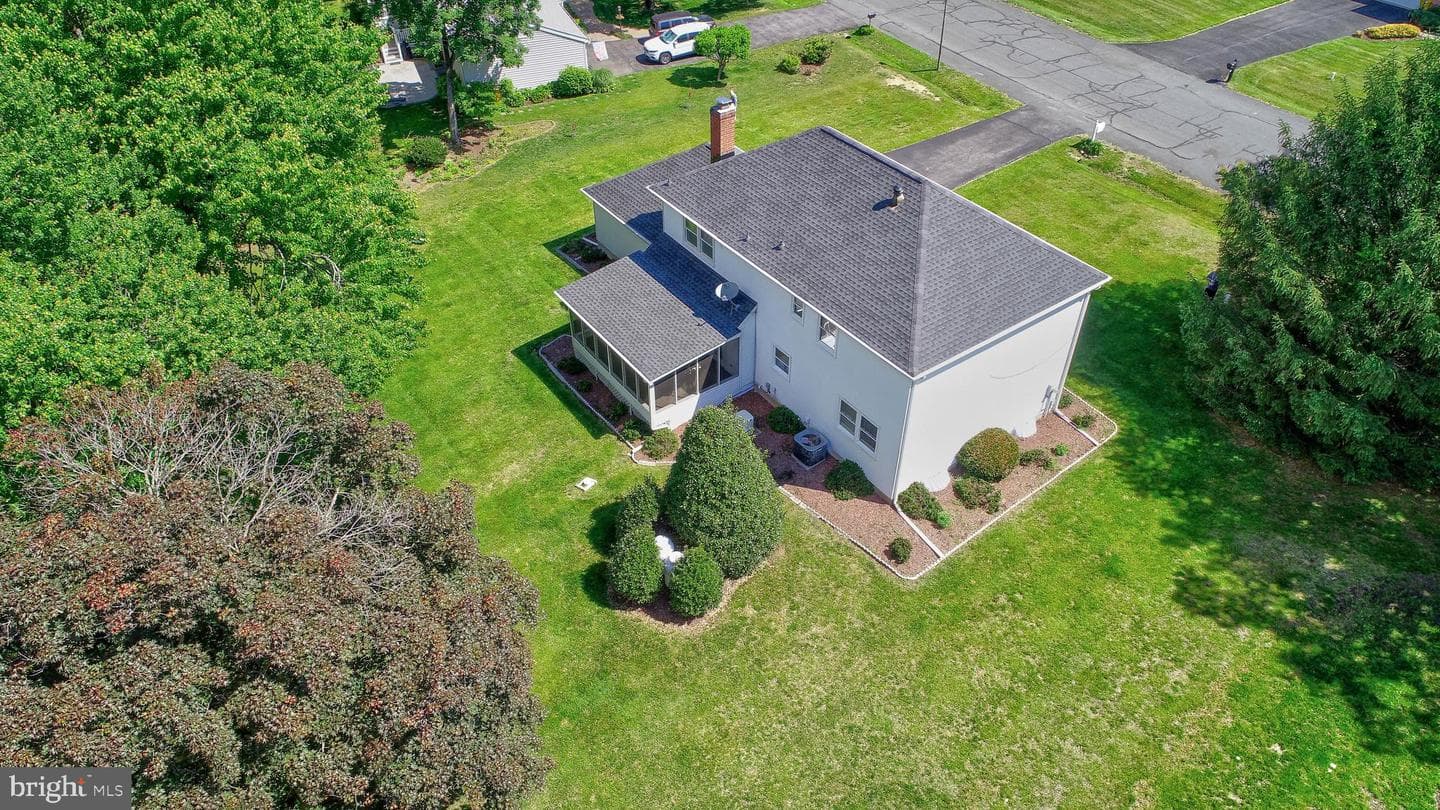 1116 Rutlandview Drive photo 6