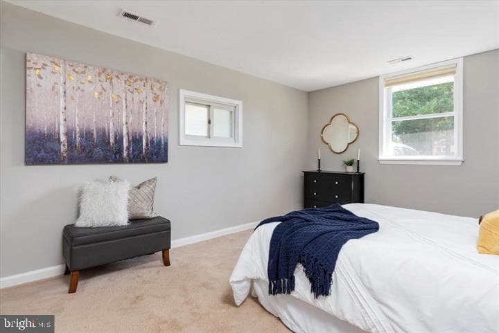 516 Queen Anne Avenue photo 31