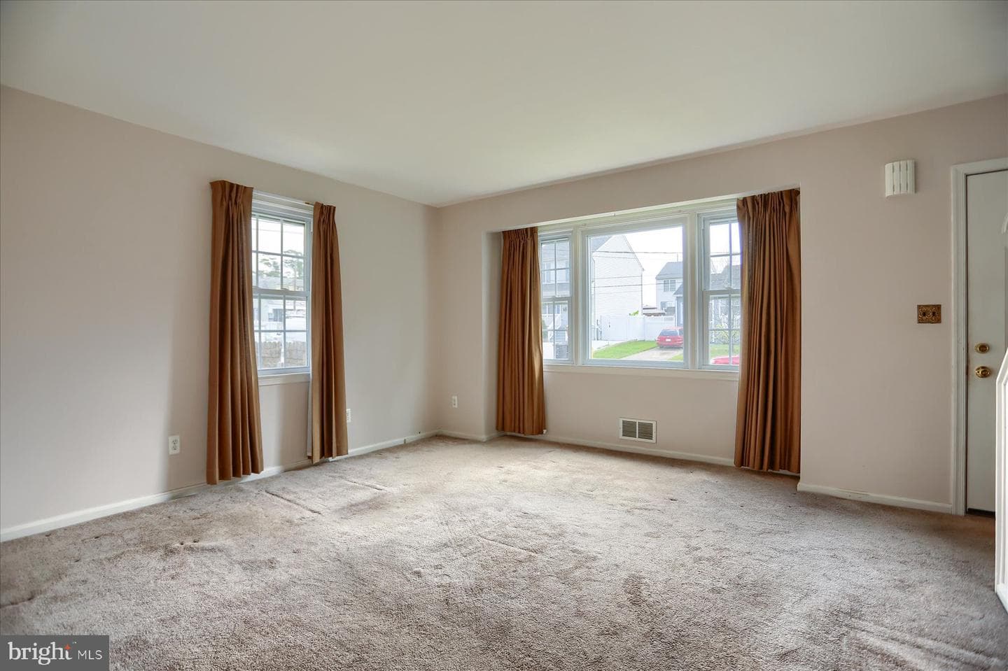 4 Baltimore Avenue photo 8