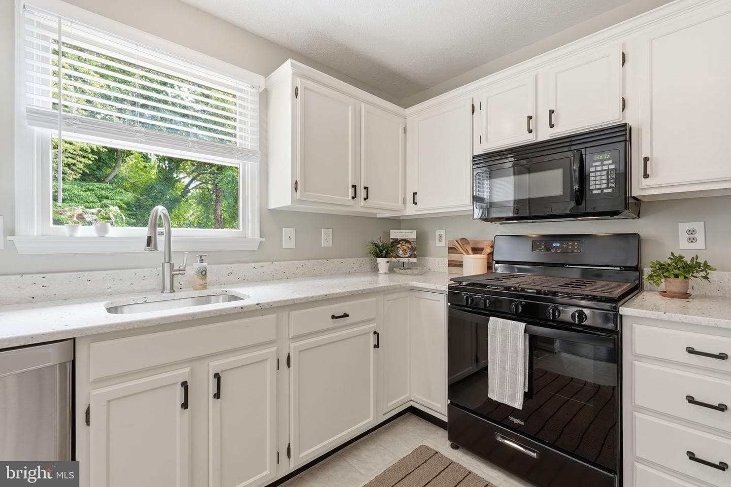 1007 Tasker Lane photo 10