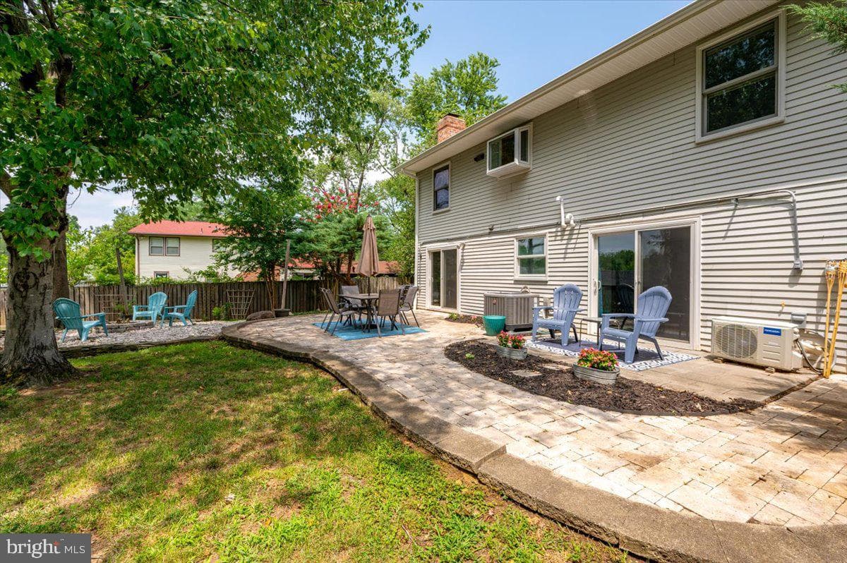 1710 Fallsway Drive photo 32