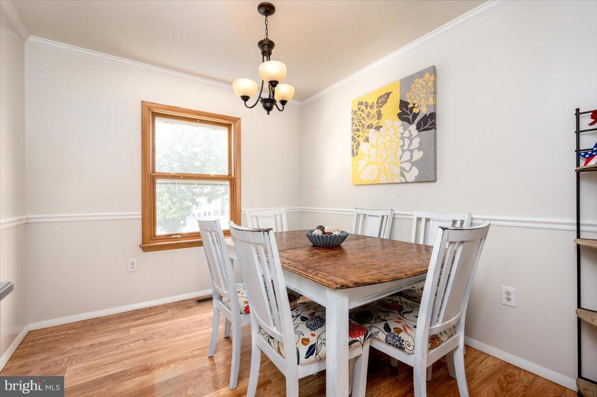 1710 Fallsway Drive photo 9