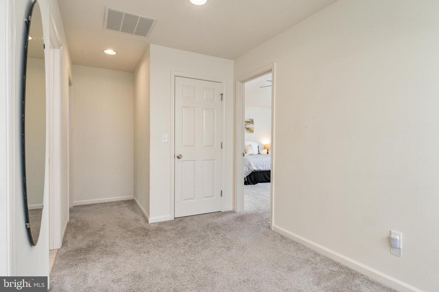 99 Pineview Avenue photo 17