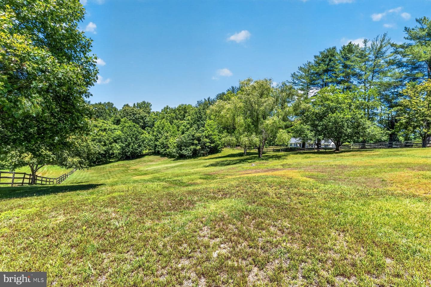 328 Sansbury Road photo 4