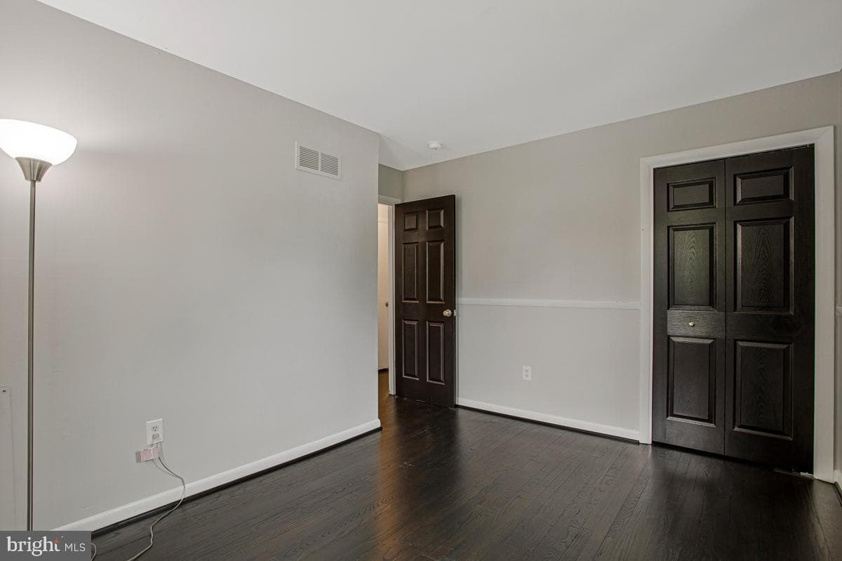 454 Manor Road photo 18