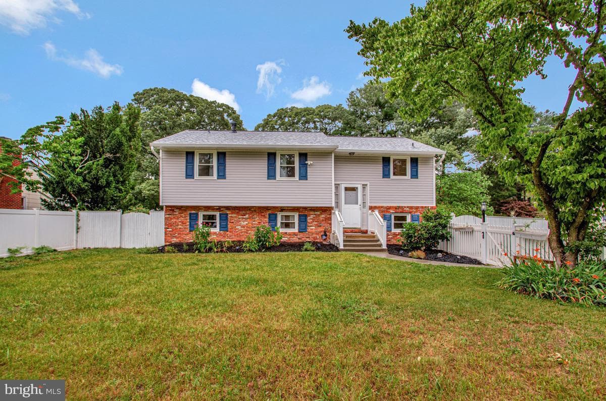 454 Manor Road photo 37