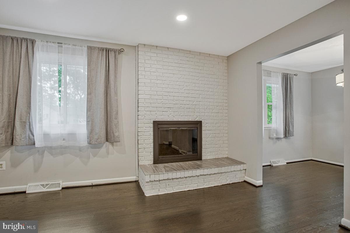 454 Manor Road photo 6