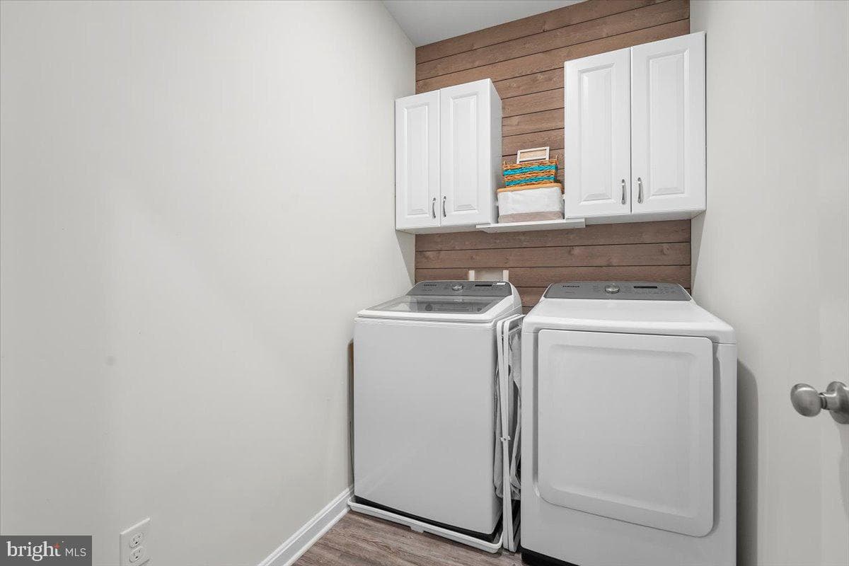2020 Hinshaw Drive photo 28