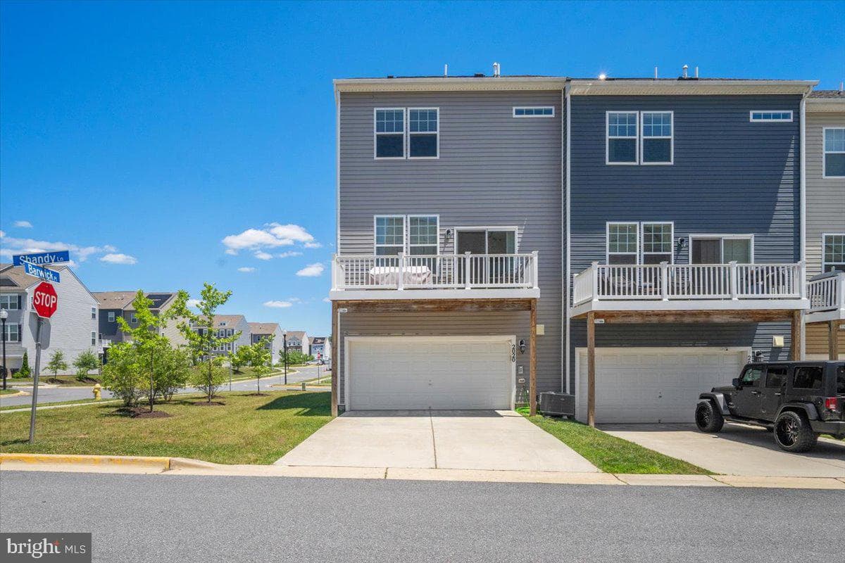 2020 Hinshaw Drive photo 33