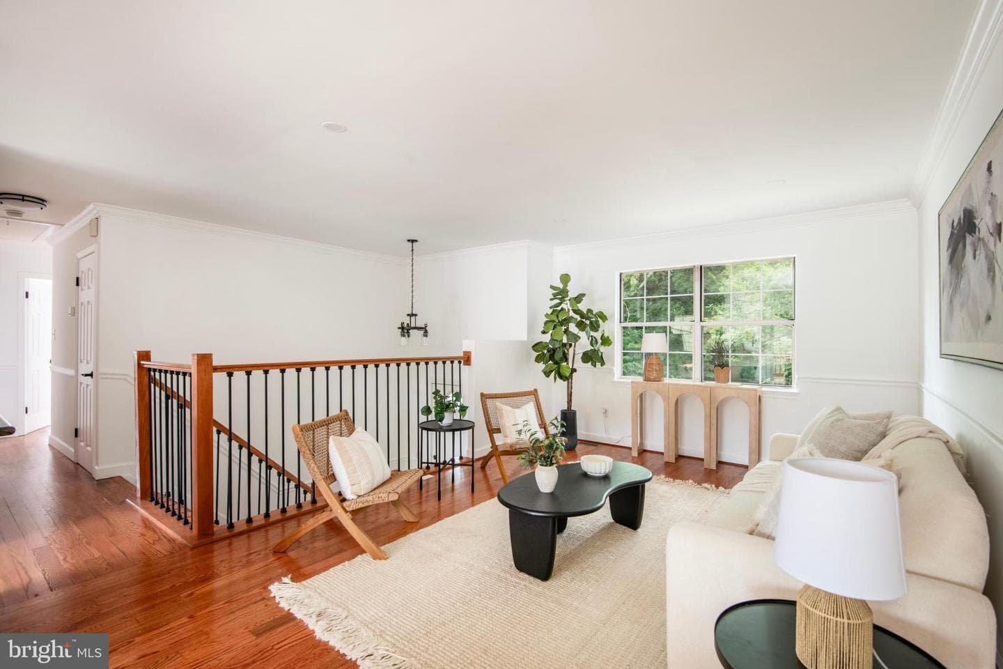 1240 Viking Drive N photo 8