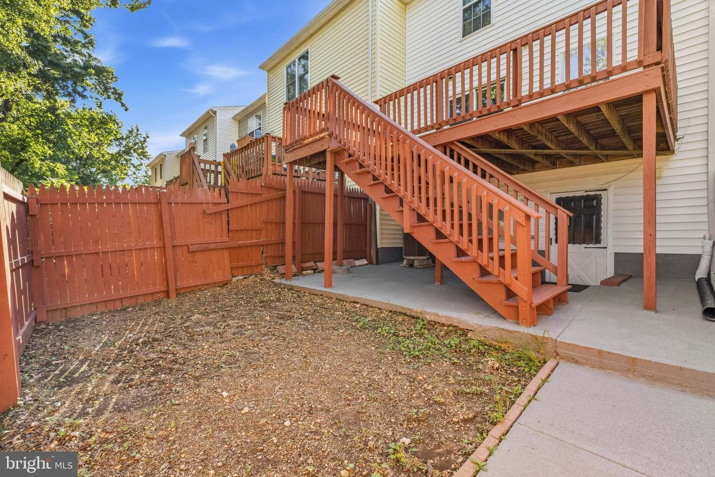 3381 Style Avenue photo 34