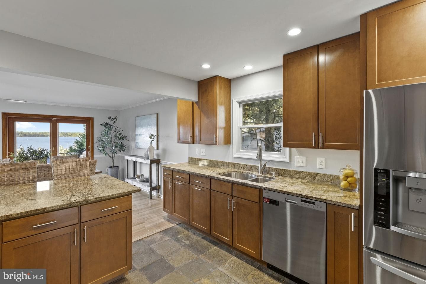 310 Magothy Road photo 10