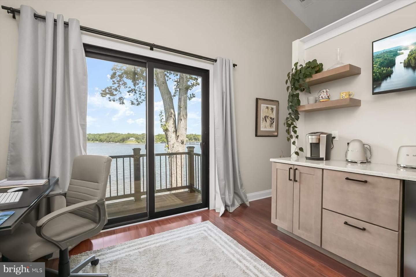 20 Shore Walk Road photo 34
