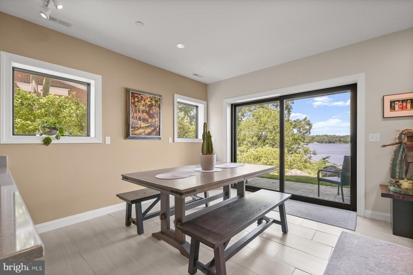 20 Shore Walk Road photo 48