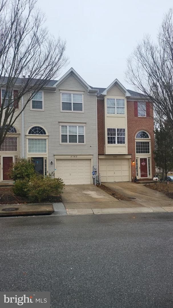 8142 Mallard Shore Drive photo 1