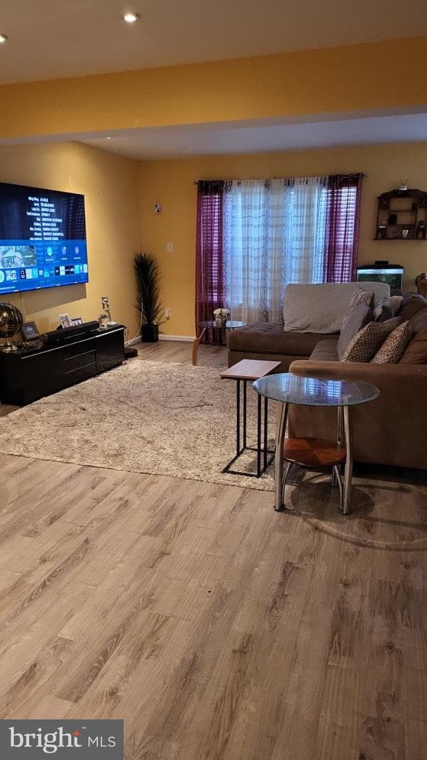 8142 Mallard Shore Drive photo 2