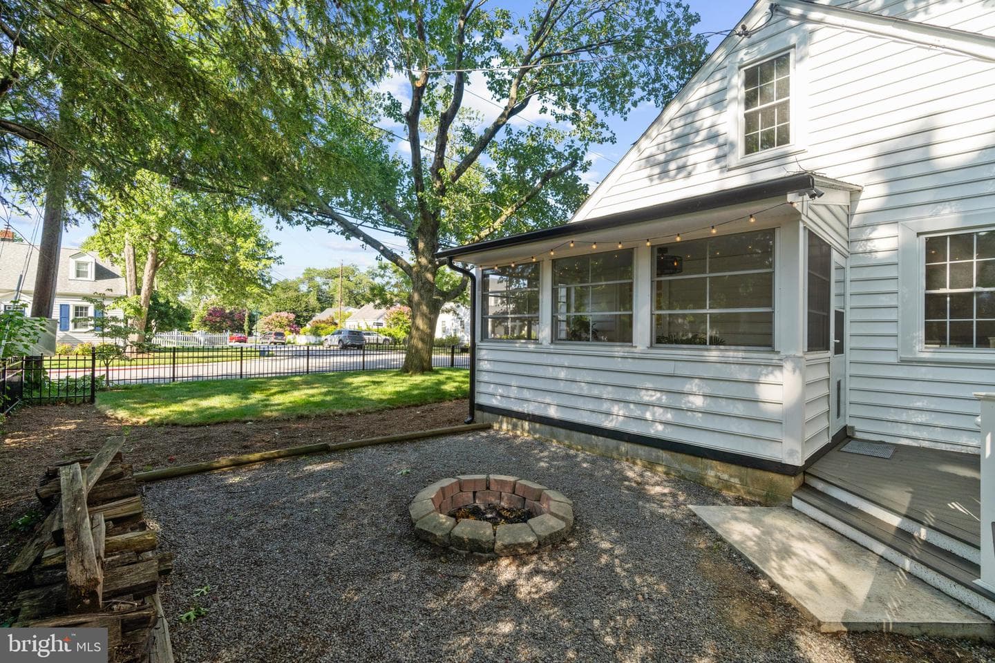 1105 Van Buren Street photo 36