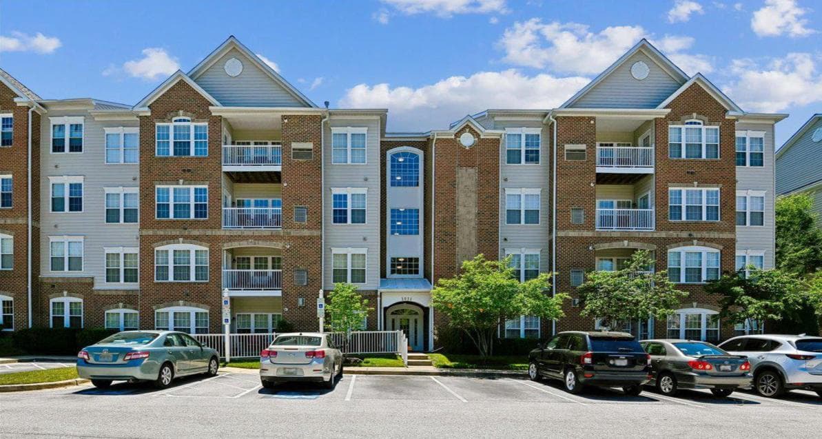 1011 Samantha Lane #302, Odenton