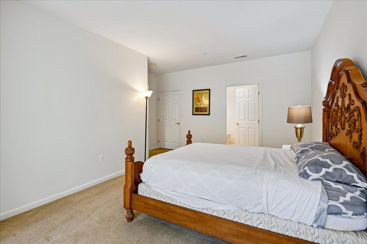 1011 Samantha Lane #302 photo 17