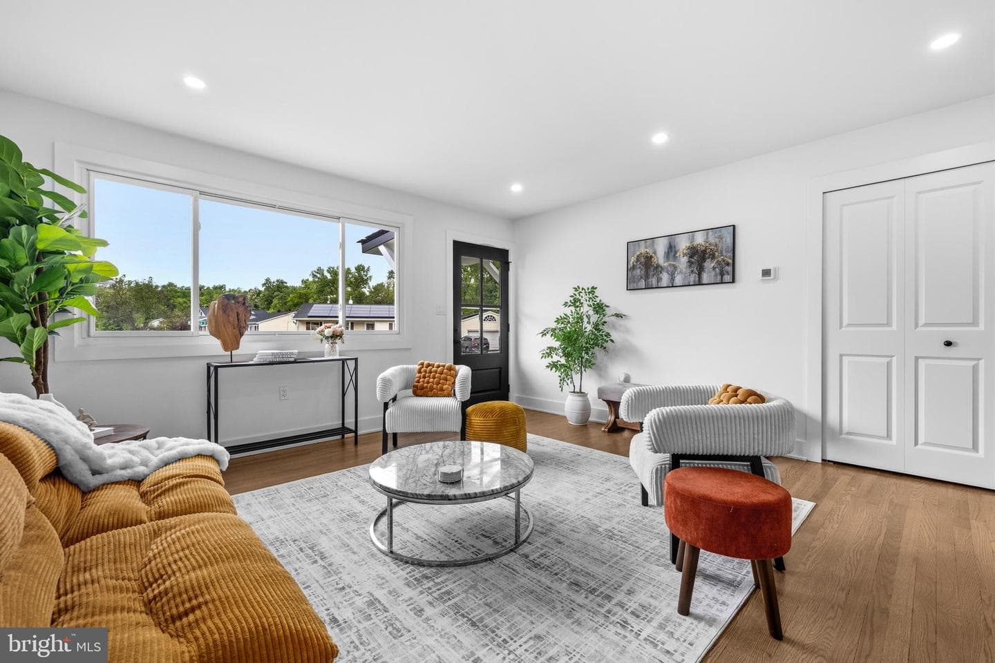 259 Marganza S, Laurel
