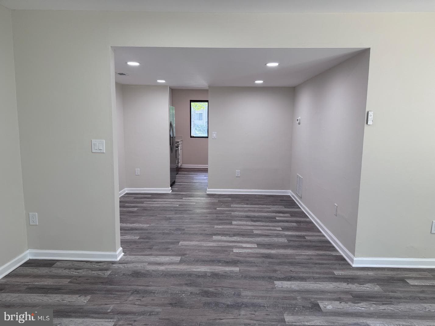 1512 Winterberry Drive photo 10