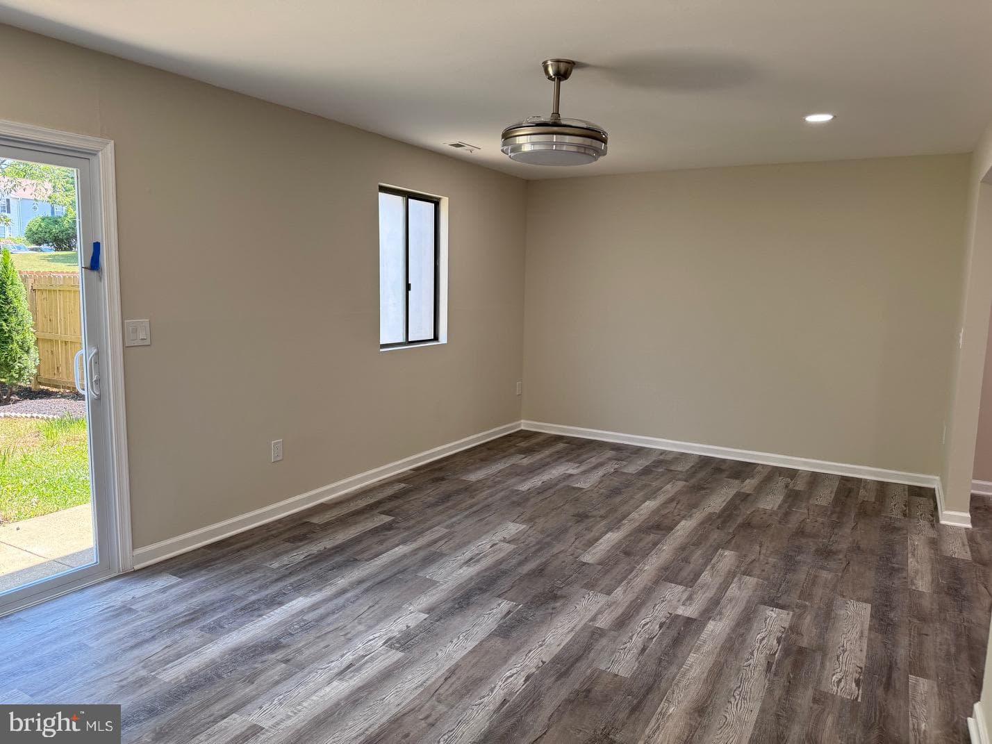 1512 Winterberry Drive photo 8