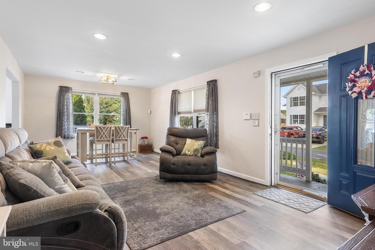 758 210th Street photo 4