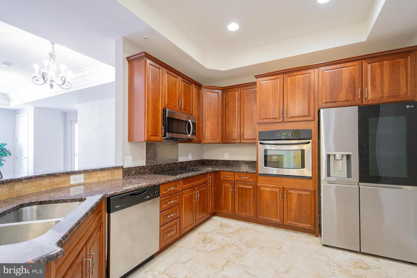 1915 Towne Centre Boulevard #707 photo 5