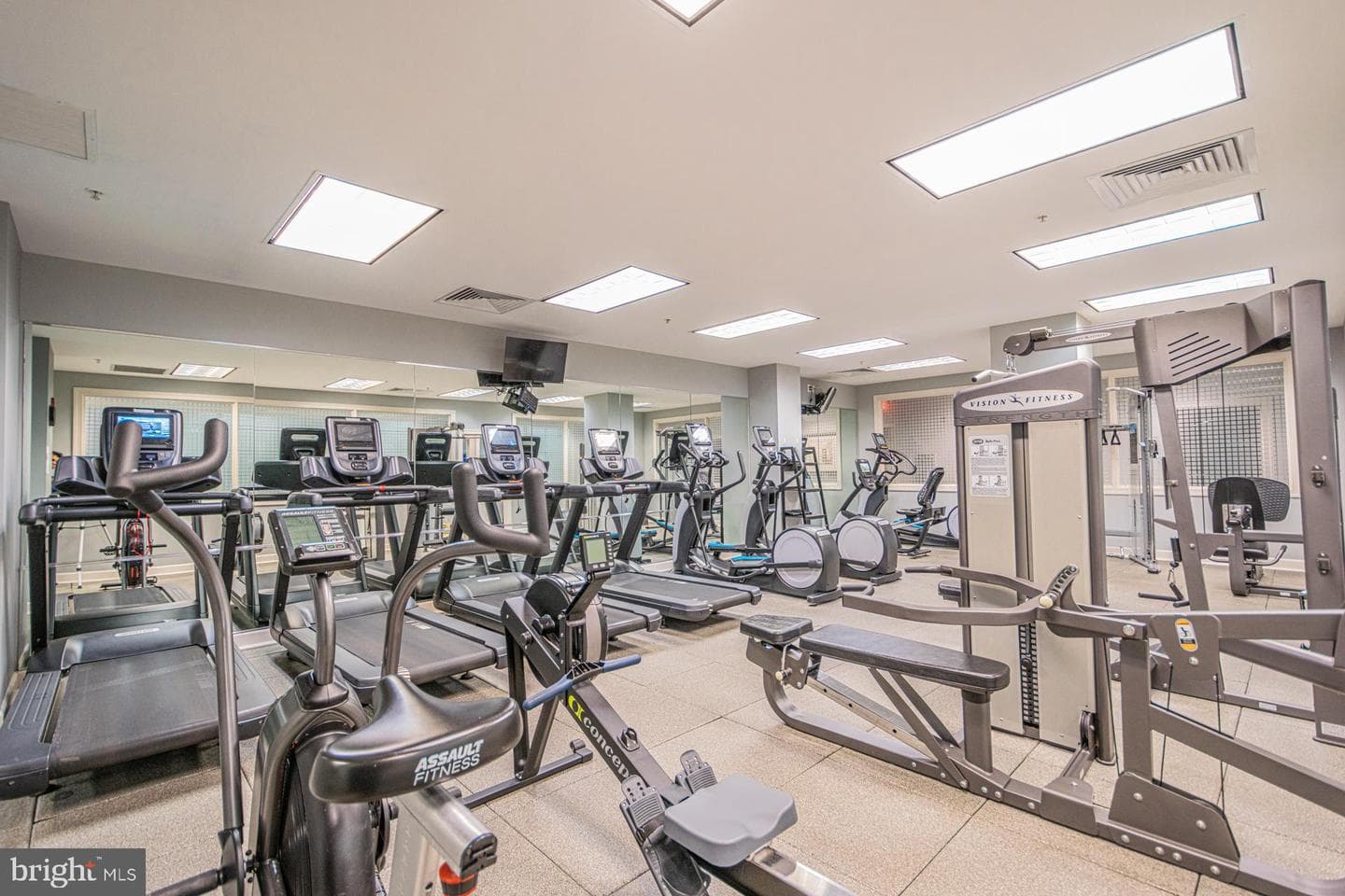 1915 Towne Centre Boulevard #707 photo 51