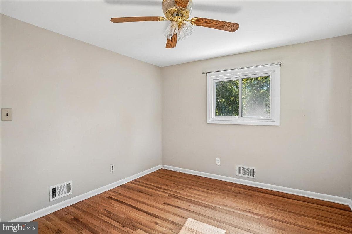 4866 Church Lane photo 44