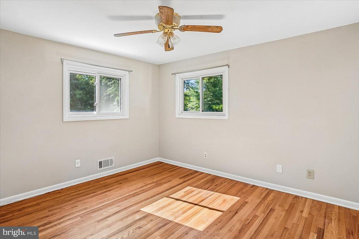 4866 Church Lane photo 45