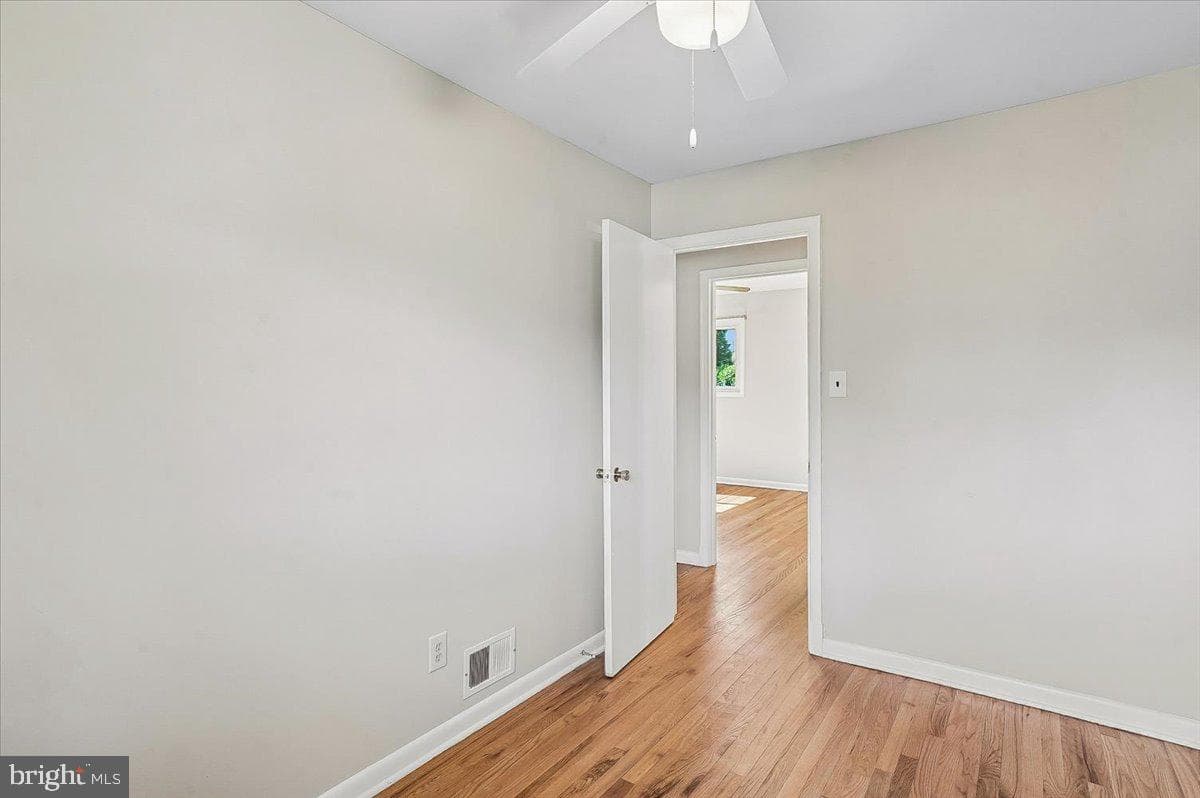 4866 Church Lane photo 55