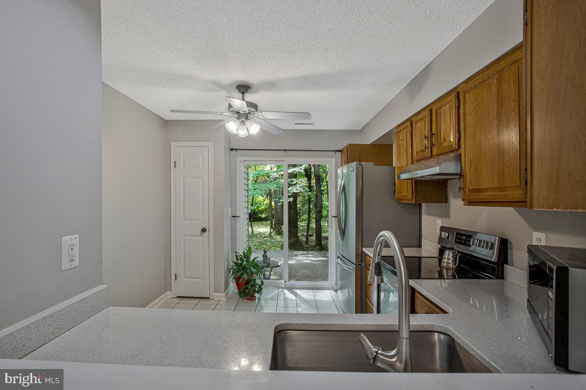 448 Cranes Roost Court photo 7