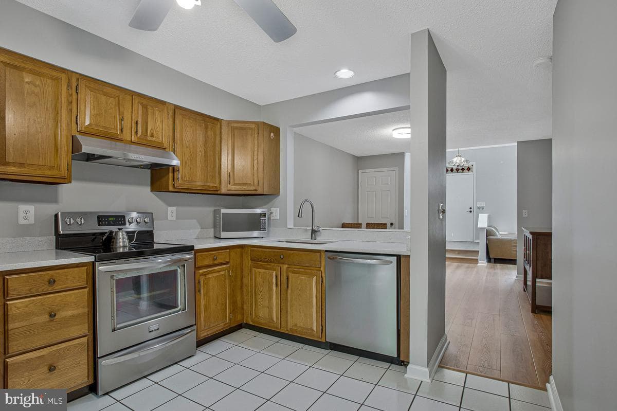 448 Cranes Roost Court photo 9