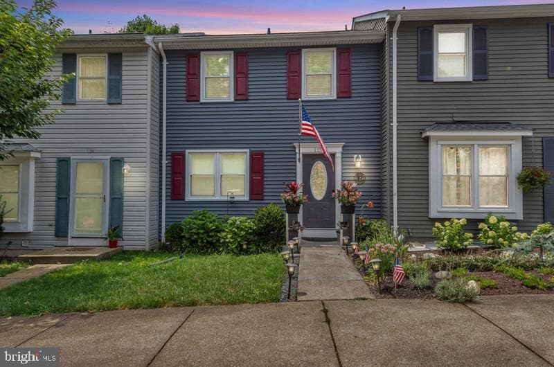 1154 Riverboat Court photo 2