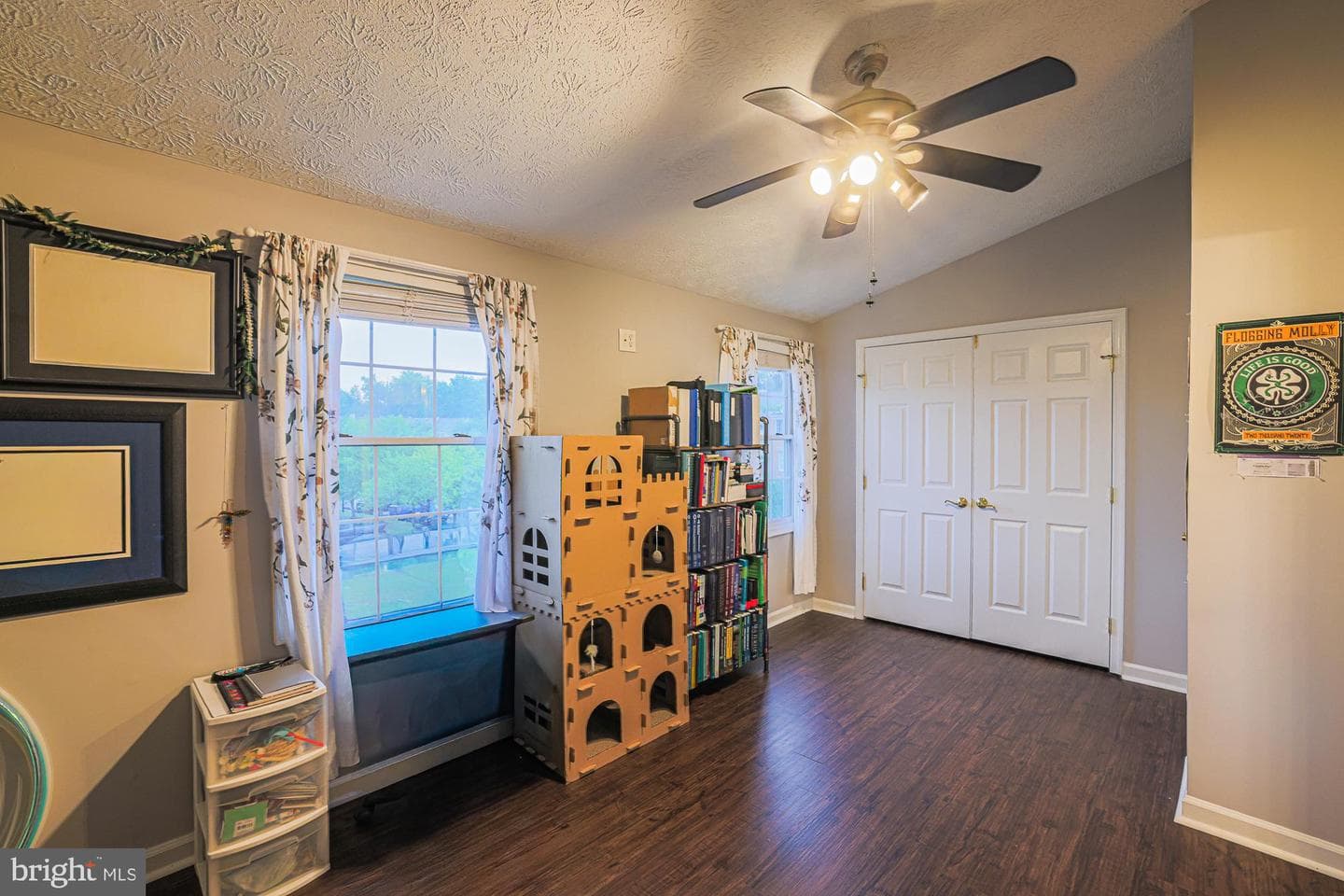 1334 Hollow Glen photo 33