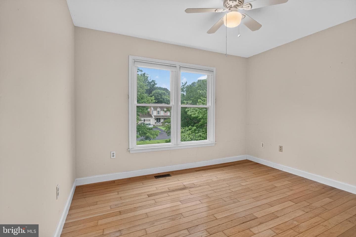 5125 Marx Drive photo 13