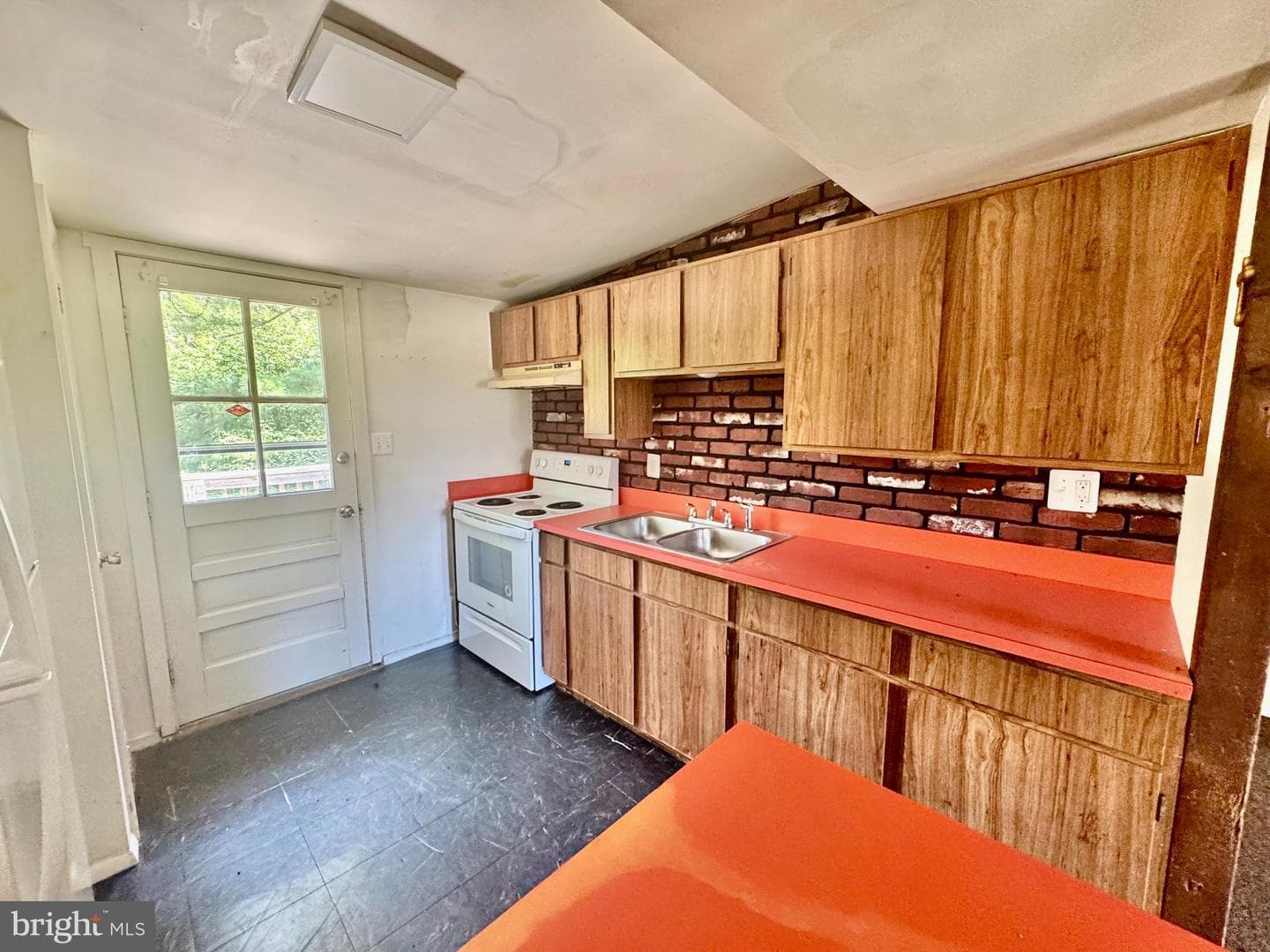 6201 Shady Side Road photo 22