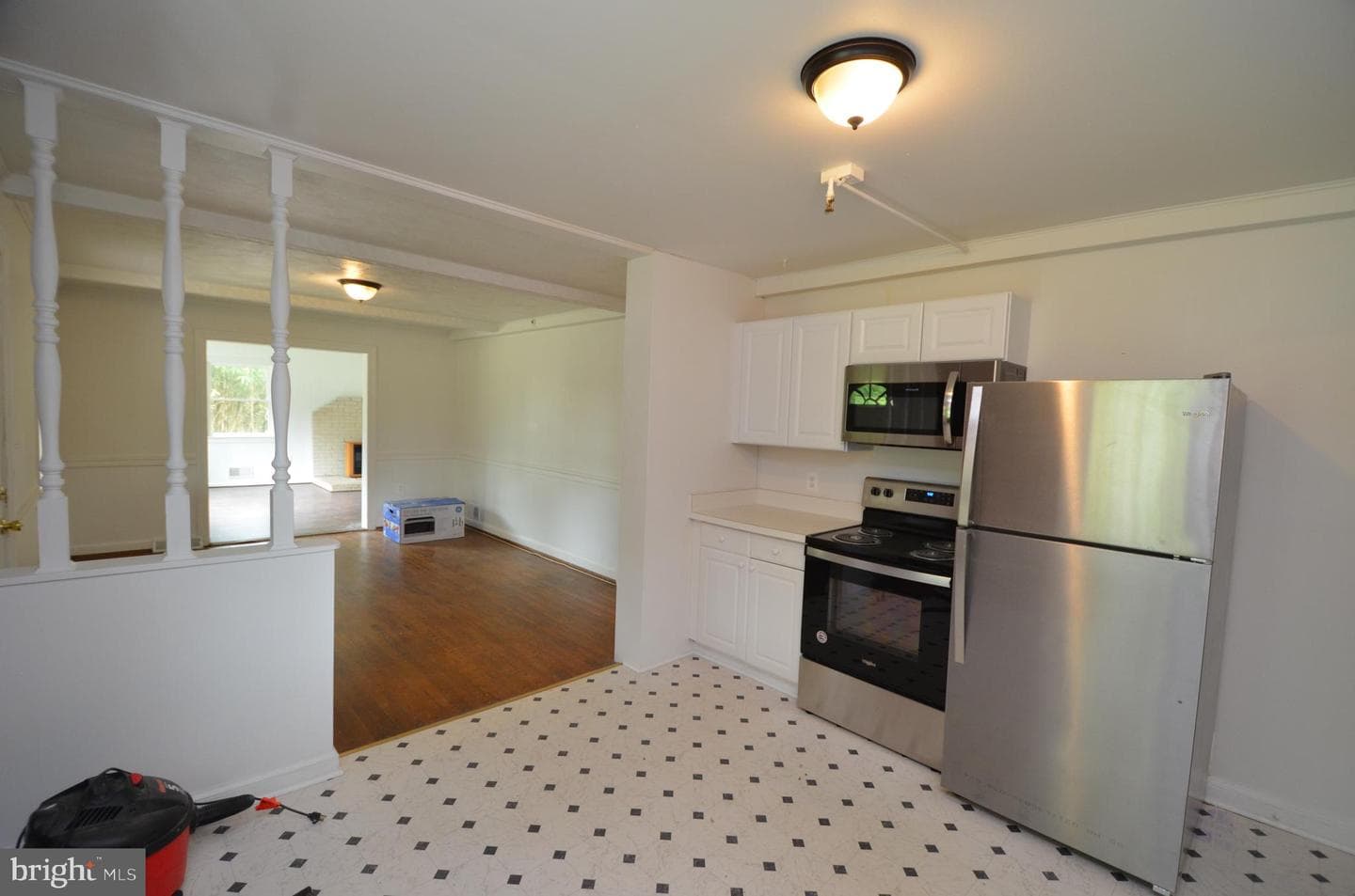 6201 Shady Side Road photo 3