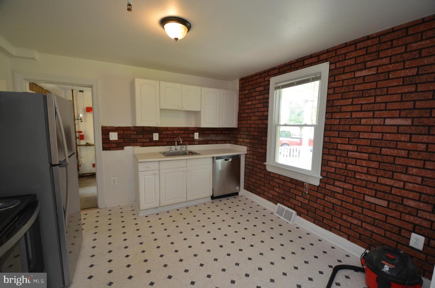 6201 Shady Side Road photo 4