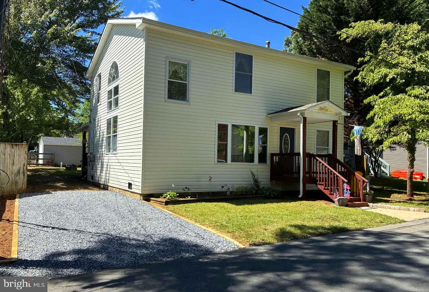 386 Laurel Trail photo 1
