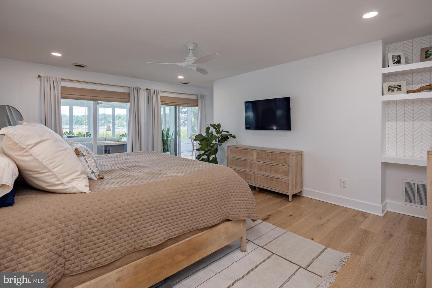 1018 Magothy Avenue photo 35