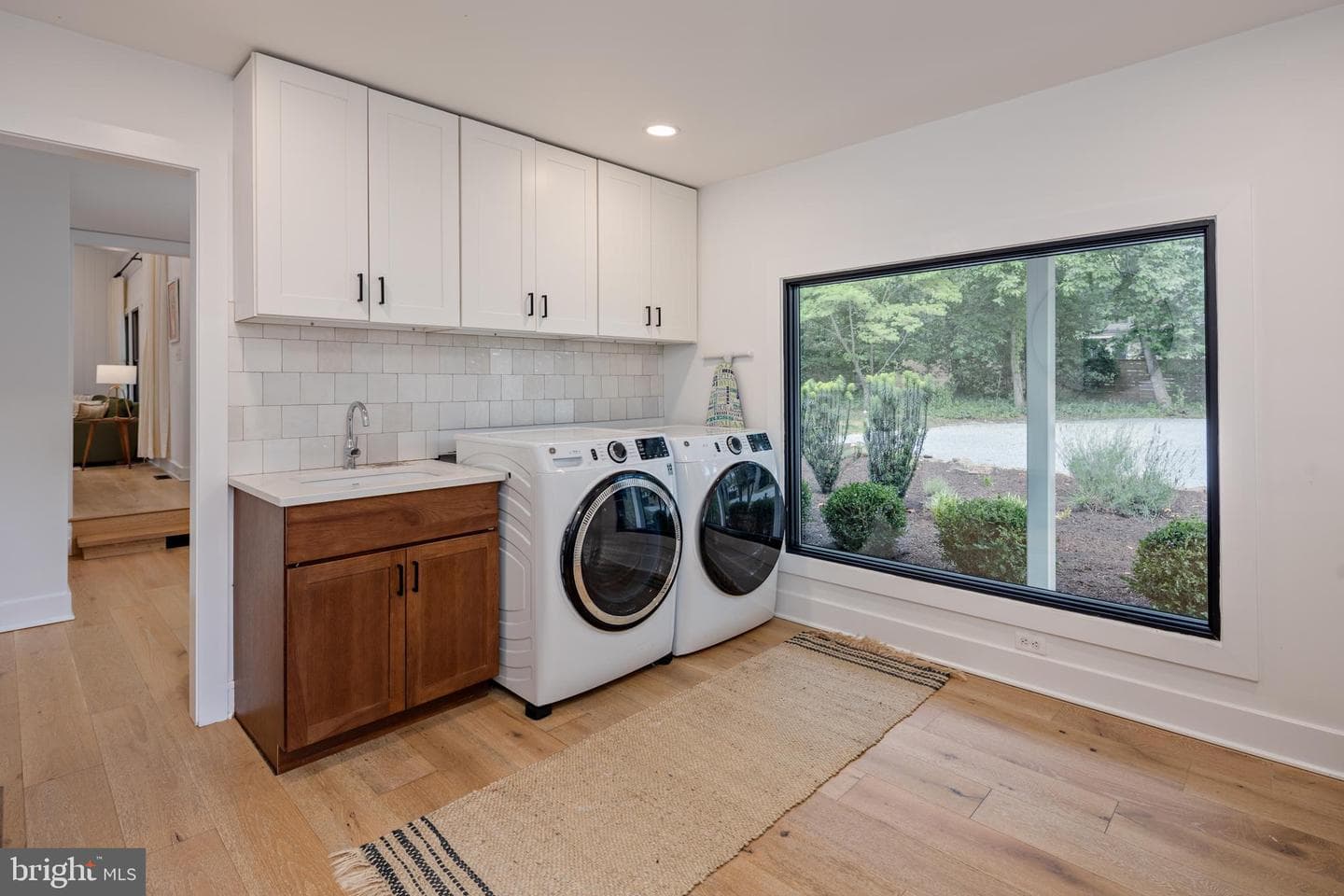 1018 Magothy Avenue photo 43