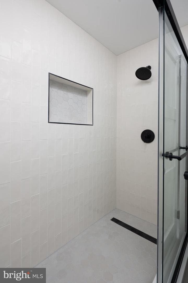 1018 Magothy Avenue photo 55