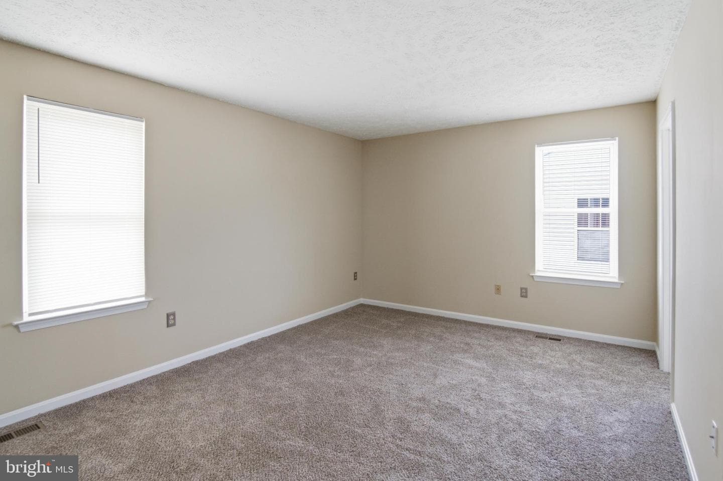 1115 Hotel Drive photo 16