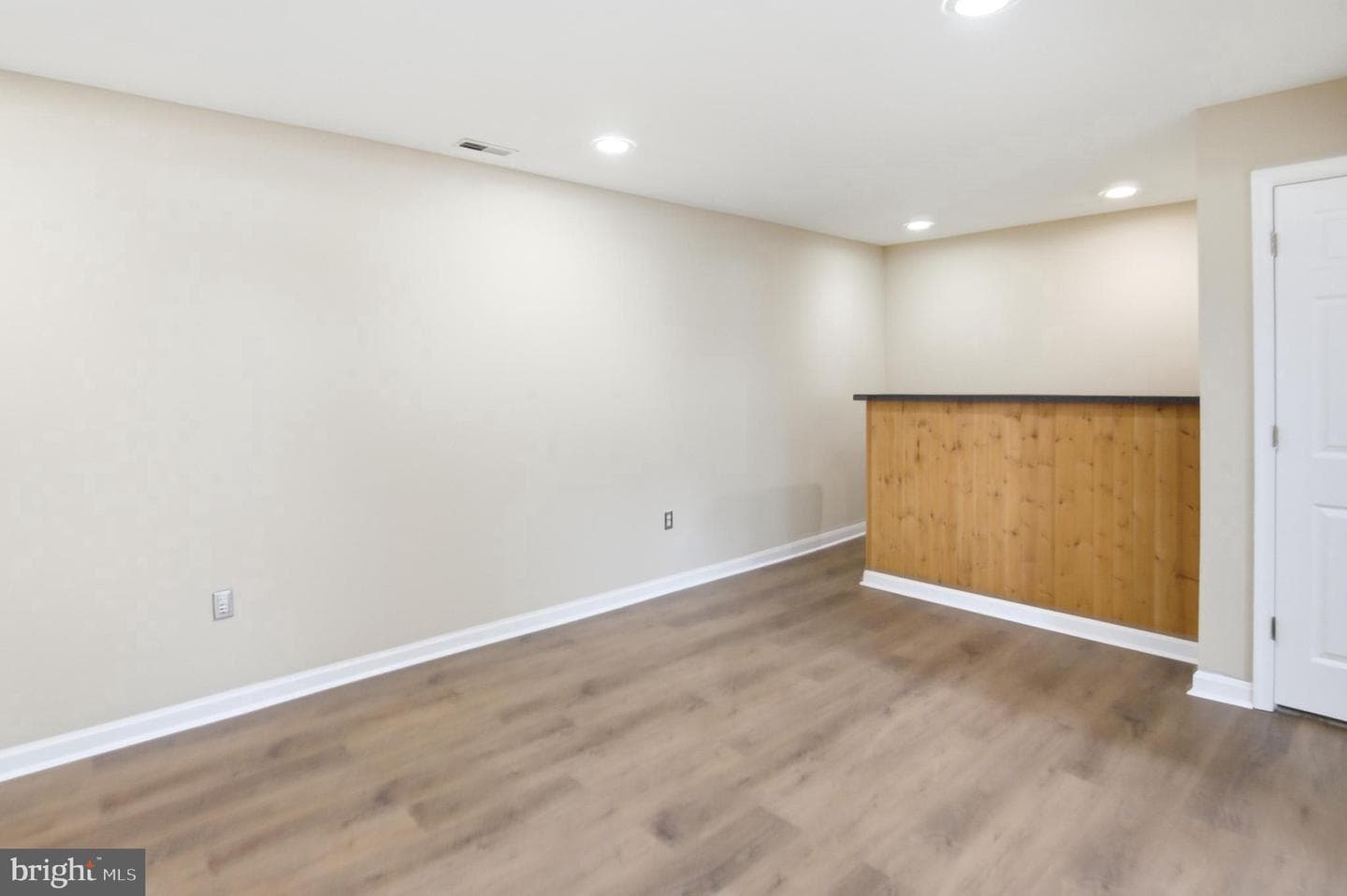 1115 Hotel Drive photo 21