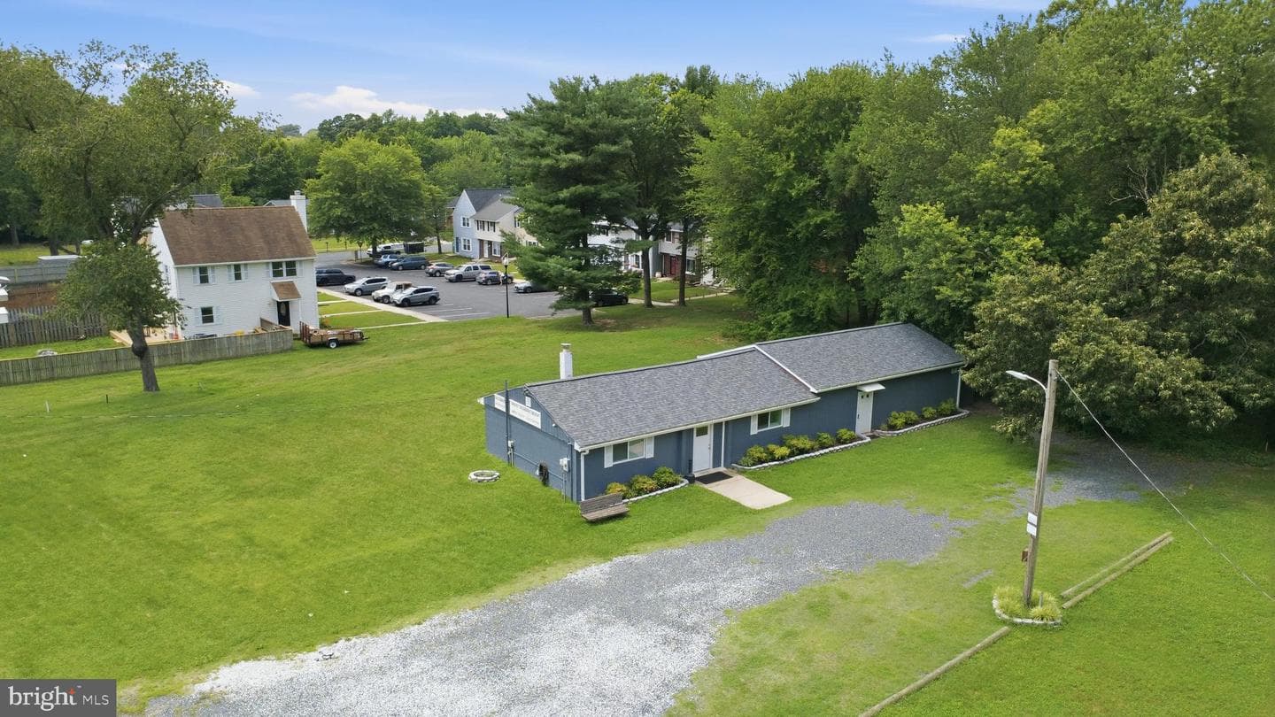 1115 Hotel Drive photo 32