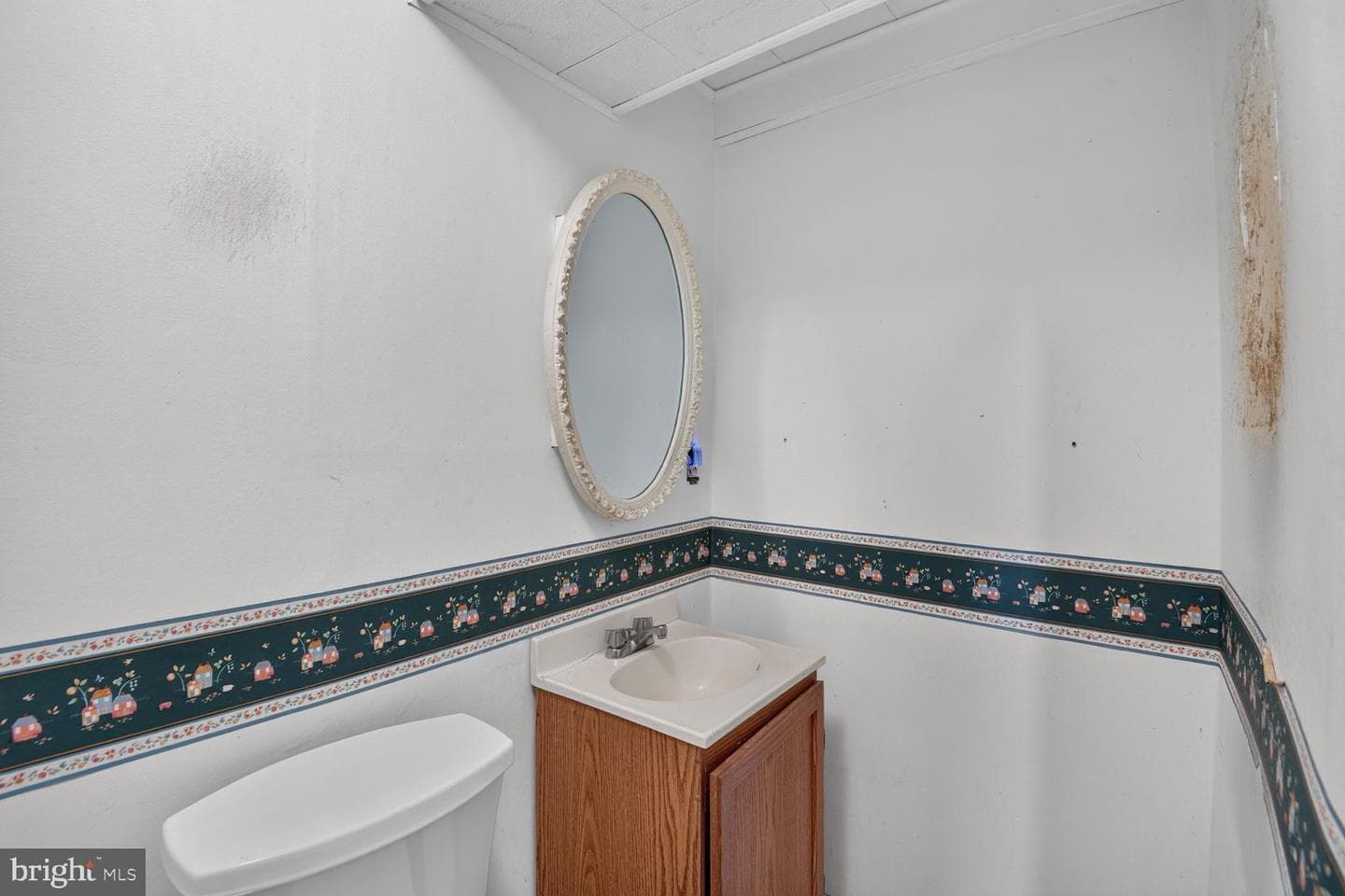 820 Grimsby Garth photo 11